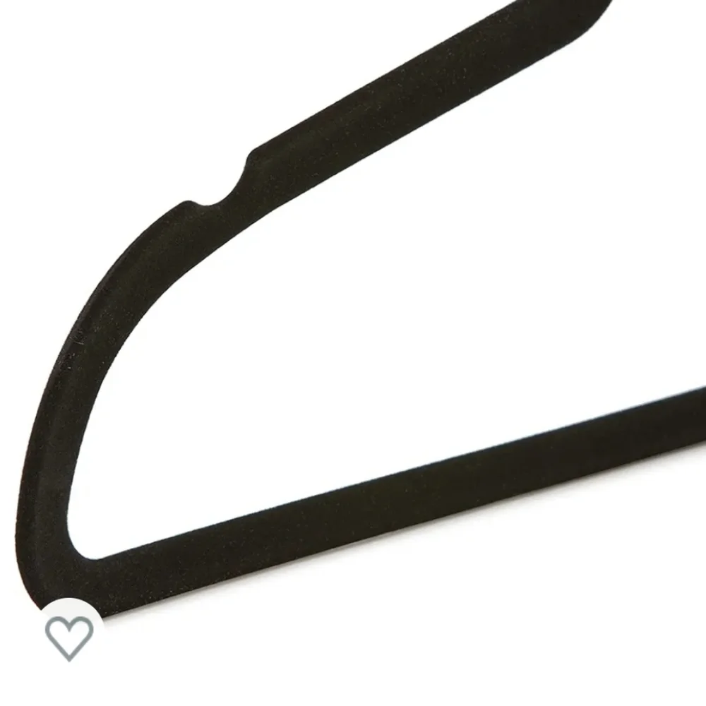 Bundle of 20 velvet coat hangers Black